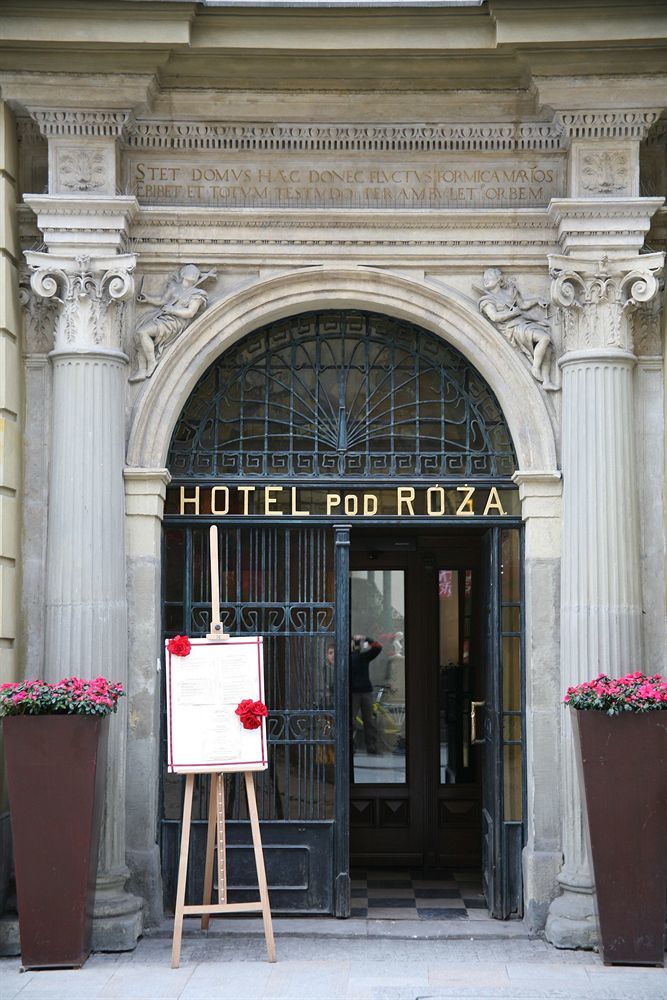 Hotel Pod Roza Краков Экстерьер фото